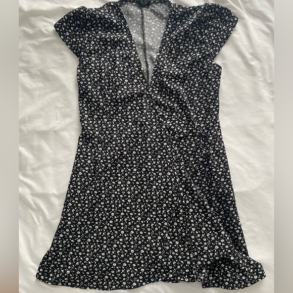 Brandy Melville Dresses Brandy Melville Wrap Dress Poshmark